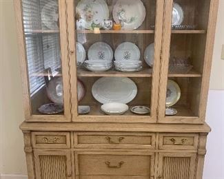 Drexel Vintage display cabinet