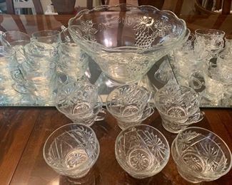 Punch bowl set