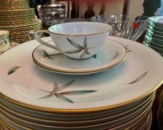 Noritake china Canton; 12 place settings with platters, serving bowls, gravy boat, creamer; 79 pieces