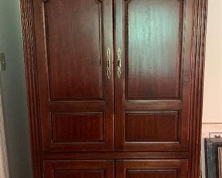 Entertainment center