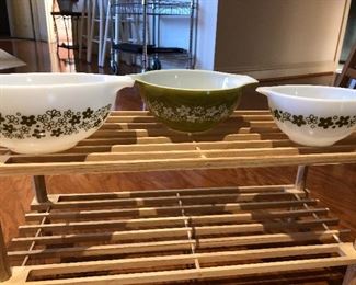 Nesting vintage Pyrex dishes in perfect condition