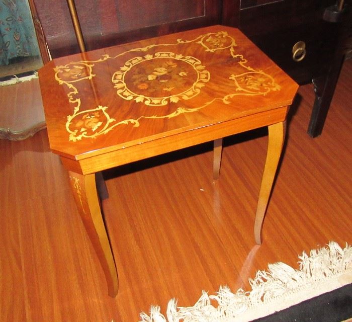Hydro music box table