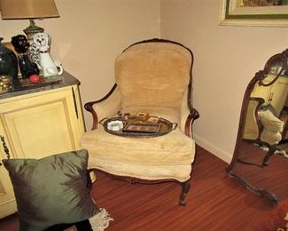 Hydro frnch berger chair