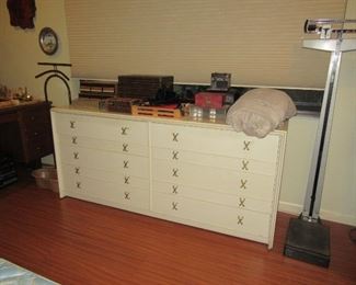 Hydro white long dresser