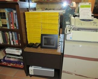 Hydro natl geo and books