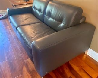 17-	Natuzzi Small sofa COLOR   70.5”W x 39”D x 34”H			$795