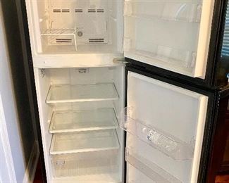 22-	Kenmore Refrigerator/Freezer 26”D x 61”H				$150