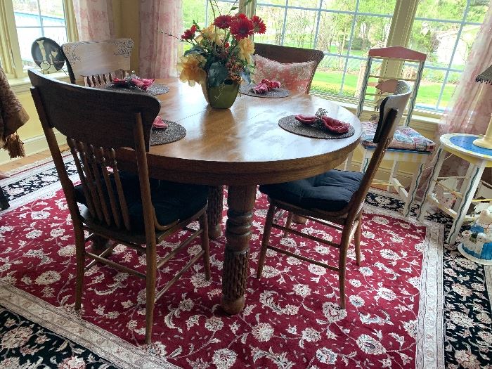Antique round, Oak table and 4 antique chairs