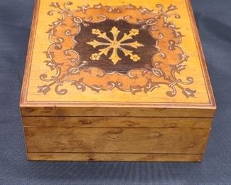 Inlay trinket box