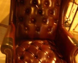 WINGBACK LEATHER CHAIR