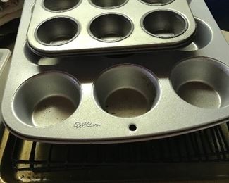 Muffin tins and bakeware