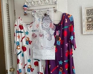 Size 3x womans night gowns. Perfect for teachers