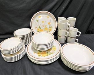 6 Place Setting Camelot Stoneware "Spring meadow"
- 6 Dinner Plates
- 6 Bread Plates
- 6 Soup Bowls
- 6 Cereal Bowls
- 6 Berry Bowls
- 12 Saucers
- 11 Coffee Cups