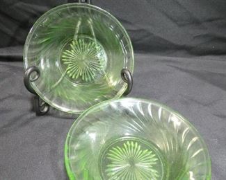 Swirl Pattern Green Uranium Berry Bowl 5" x 1"