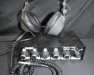 Edcor Headphone Amp & Realistic Nova 20 Headphones
- Edcor AP-10 Headphone Amp
- Realistic Nova '20 Headphones