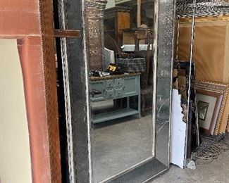 Uttermost revelation mirror
Brand new with defects
( cracks in glass frame)
Retail $2500
Sale price $350