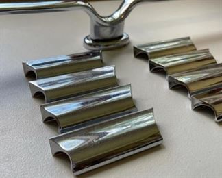 Very cool 1950’s atomic chrome double-bar towel rack and set of 8 chrome drawer pulls