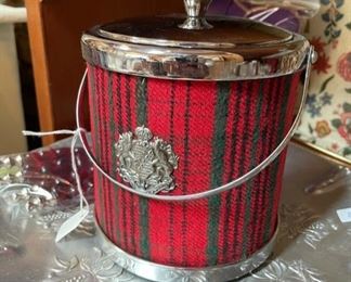 Unique vintage plaid ice bucket “music box”