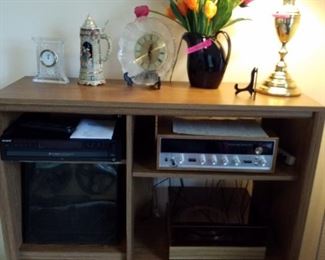 Stereo cabinet