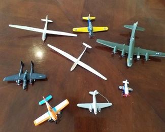 Fun little gliders and airplanes
