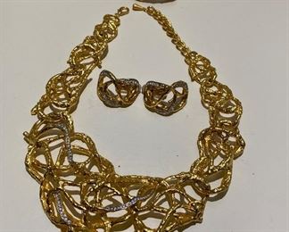 VINTAGE - Elizabeth Taylor AVON Treasured VINE Necklace, matching vine cuff bracelet and vine earrings SET  