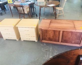 End tables and a linen blanket storage chest Register and bid online            
 http://missdonnas.hibid.com 