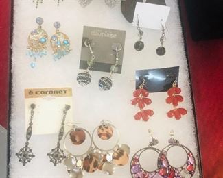 Vintage jewelry lot 