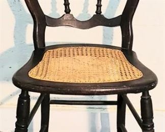 Register and bid online            
 http://missdonnas.hibid.com 