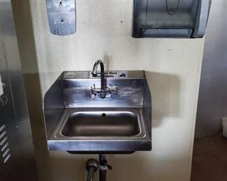 17in Hand Sink, Paper Towel Dispenser
