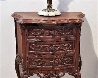 Small Queen Anne table/chest with drawers. This can fit in so many places.