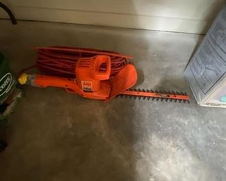 Electric Yard Trimmer