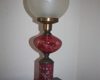 CRANBERRY ON MARBLE LAMP