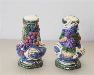 113. Pair Fritz and Floyd Salt and Pepper Shakers