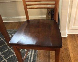 1 of 6 kitchen chairs from Bassett 