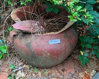 Large broken Pot $15 as is