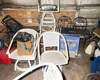 Very solid vintage patio set