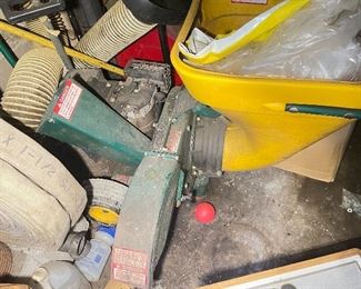 YARD-MAN Chipper\Shredder\Vacuum