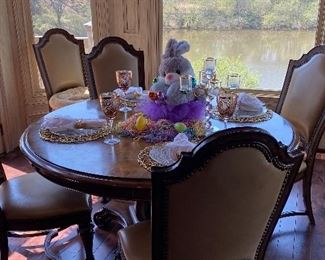 Traditional Round Dining Table with Six Leather-Upholstered Chairs