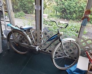Vintage Firestone Silver crusier bike
