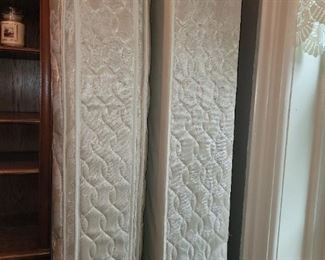 20.00,  Twin bed sat in excellent condition