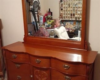 Dresser, part of 4 piece Lexington king bedroom set