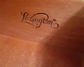 Detail Lexington logo