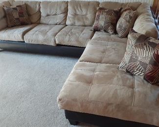 2-Piece Sectional sofa
