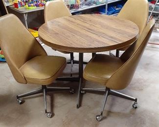MCM kitchen table, 4 chairs