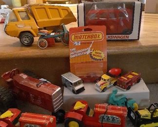 Vintage Hot Wheels, Matchbox, Tonka and early pressed tin toys