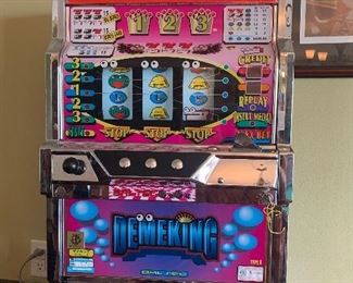 Countertop slot machine 