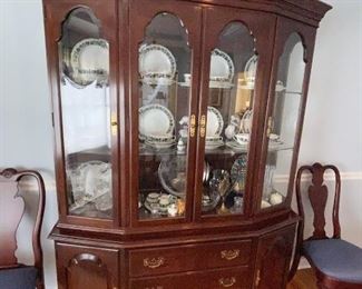 Ethan Allen Chippendale Style China Cabinet