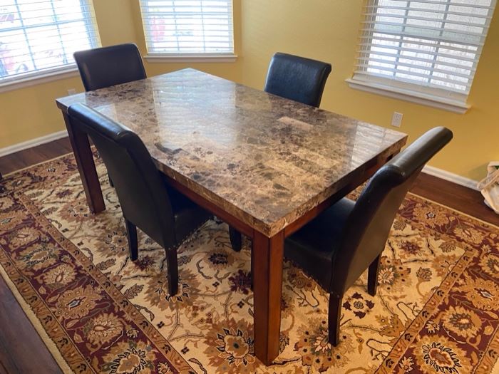 Dining table with four chairs, 66 x 38 x 31