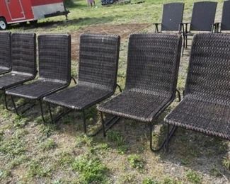 1207	LOT OF 6 OUTDOOR PATIO CHAIRS W/WOVEN SEATS
