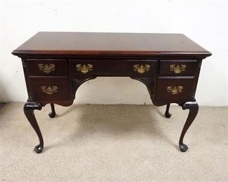 1015	MAHOGANY 5 DRAWER QUEEN ANNE STYLE LADIES WRITING DESK. 44 IN X 19 IN. 30 IN H 
